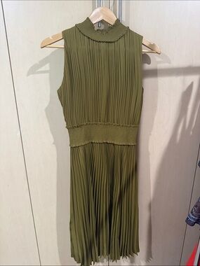 Italian Nanette Lepore Olive High-Neck Pleated Midi Dress